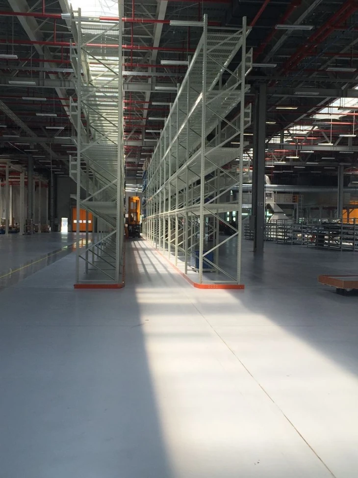VNA Heavy Duty Pallet Racking System